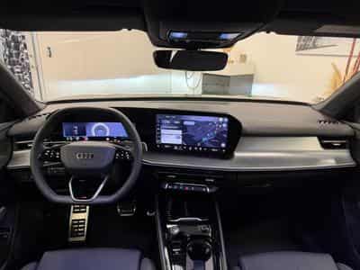 Audi Q3 SUV e-hybrid S Line 272 CV / 200 KW S tronic (2025) - Photo 5