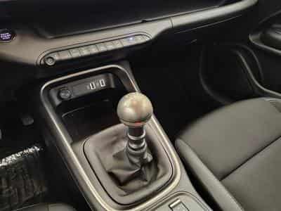 Jeep Avenger 1.2 Turbo 100cv Altitude NAVI / FULL LED / CUIR PARTIEL /CAM (2025) - Photo 12