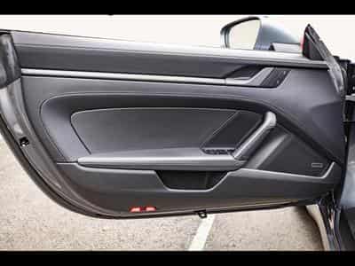 Porsche 911 (992.2) CARRERA T COUPE 6-SPEED MANUAL – VANADIUM GREY + SAT (2025) - Photo 10