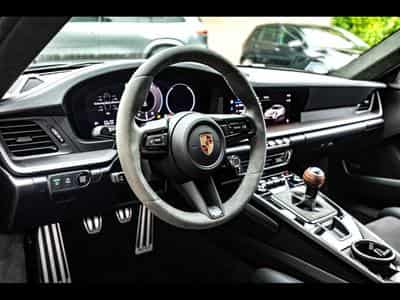 Porsche 911 (992.2) CARRERA T COUPE 6-SPEED MANUAL – VANADIUM GREY + SAT (2025) - Photo 11