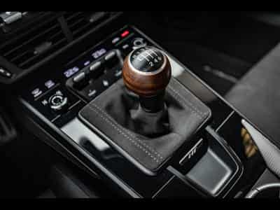 Porsche 911 (992.2) CARRERA T COUPE 6-SPEED MANUAL – VANADIUM GREY + SAT (2025) - Photo 14