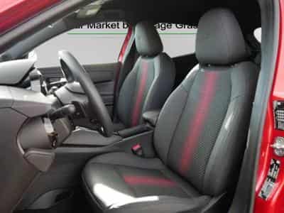 Alfa-Romeo Junior Ibrida Speciale 1.2 VGT (2026) - Photo 12
