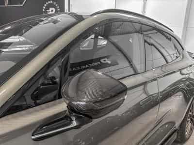 Aston-Martin DBX ASTON MARTIN DBX707 °FACELIFT° 4.0 V8 BITURBO – FULL CARBON (2025) - Photo 10