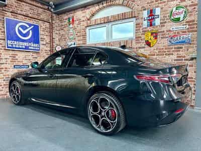 Alfa-Romeo Giulia Giulia 2.0 Turbo 16V 280cv Auto 4x4 Q4 VELOCE (2025) - Photo 2
