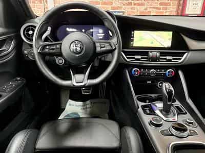 Alfa-Romeo Giulia Giulia 2.0 Turbo 16V 280cv Auto 4x4 Q4 VELOCE (2025) - Photo 4