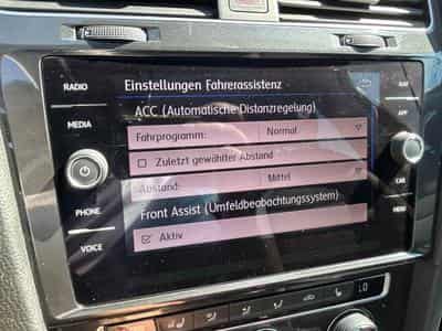 VW Golf Golf VII Lim. BlueMotion TGI *Navi*Panorama*Kam (2018) - Photo 14