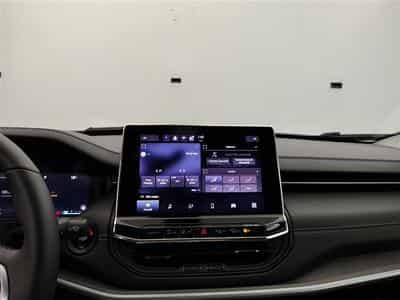 Jeep Compass 1.5 Turbo MHEV Altitude DCT S-CUIR / CARPLAY / CAMERA (2025) - Photo 11