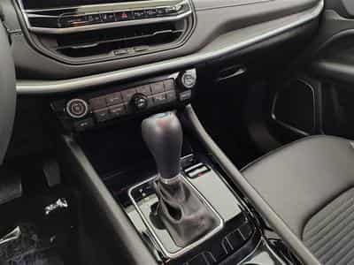 Jeep Compass 1.5 Turbo MHEV Altitude DCT S-CUIR / CARPLAY / CAMERA (2025) - Photo 12