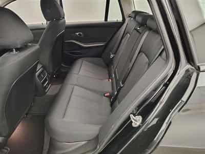 BMW 318 318iA Touring  Navi Cockpit / Led / PDC av+ar (2024) - Photo 13