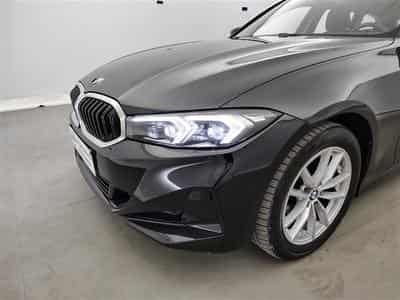 BMW 318 318iA Touring  Navi Cockpit / Led / PDC av+ar (2024) - Photo 15