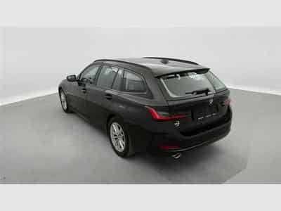 BMW 318 318iA Touring  Navi Cockpit / Led / PDC av+ar (2024) - Photo 2