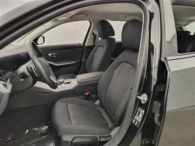 BMW 318 318iA Touring  Navi Cockpit / Led / PDC av+ar (2024) - Photo 7