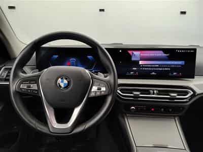 BMW 318 318iA Touring  Navi Cockpit / Led / PDC av+ar (2024) - Photo 9