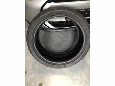 Pneus été 19" 245/40 R19 98Y (2026) - Photo 1