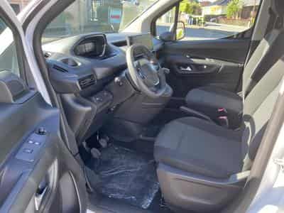 Peugeot Partner 1.5 BlueHdi 100cv Clim - PDC AR - Car Play - Tempomat (2026) - Photo 10