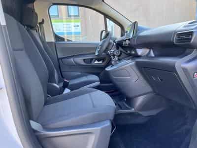 Peugeot Partner 1.5 BlueHdi 100cv Clim - PDC AR - Car Play - Tempomat (2026) - Photo 11