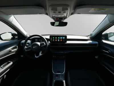 Jeep Avenger Summit e-Hybrid 1.2 (2026) - Photo 13