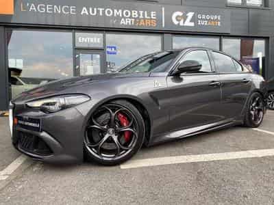 Alfa-Romeo Giulia Giulia 2.9 V6 Bi-Turbo Quadrifoglio (2017) - Photo 2