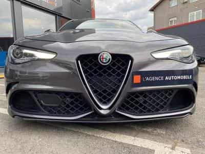 Alfa-Romeo Giulia Giulia 2.9 V6 Bi-Turbo Quadrifoglio (2017) - Photo 3