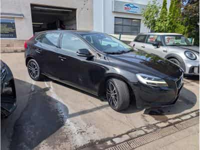 Volvo V40 D3 150 CH BOITE AUTOMATIQUE * GARANTIE 36 MOIS * (2018) - Photo 4