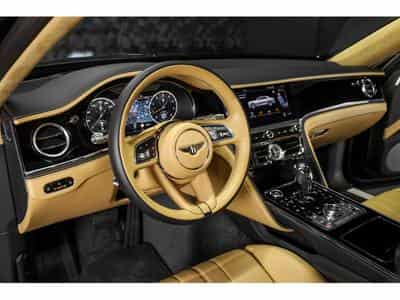 Bentley Flying Spur V8 (2021) - Photo 12