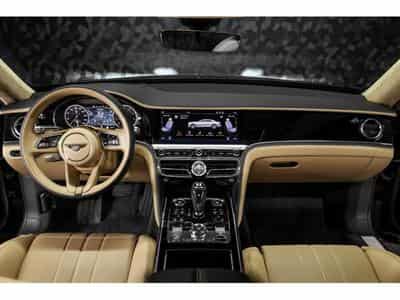 Bentley Flying Spur V8 (2021) - Photo 15