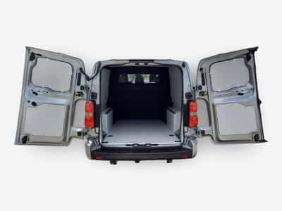 Peugeot Traveller 2.0 BlueHDI 180 AT8 Confort (2026) - Photo 10