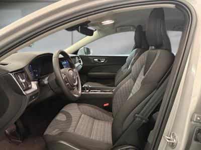 Volvo S60 -46% 2,0 MHEV 197CV Core (2024) - Photo 8
