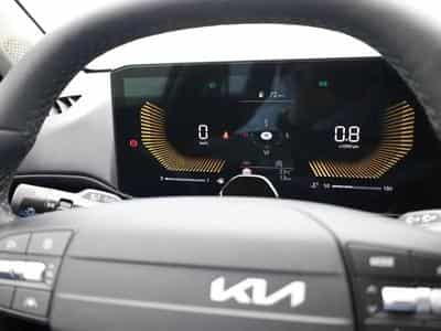 Kia K4 1.0 T-GDI DCT 115 Vision (2026) - Photo 11
