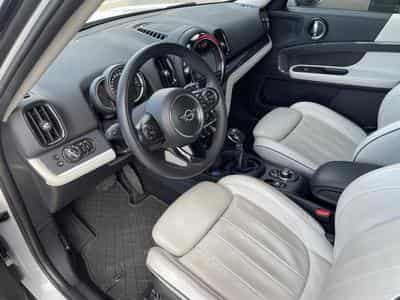 MINI Countryman SE Countryman ALL4 plug-in (2018) - Photo 6