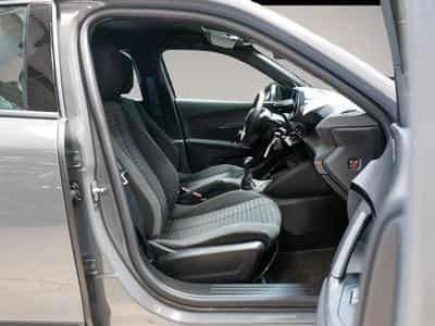 Peugeot 2008 (2024) - Photo 2