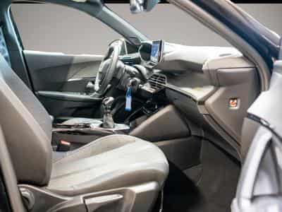Peugeot 2008 (2024) - Photo 2