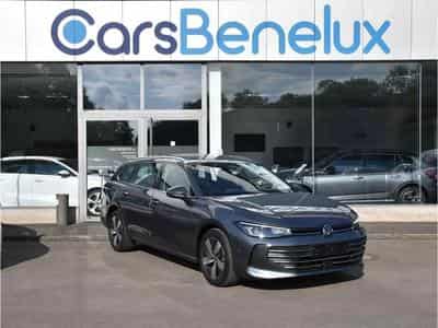 VW Passat (2025) - Photo 1
