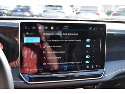 VW Passat (2025) - Photo 13