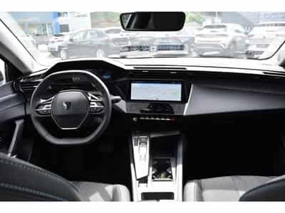 Peugeot 308 (2025) - Photo 9