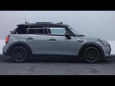 MINI Cooper 136 Hatch Stptronic (2022) - Photo 4