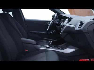BMW 118 i 136cv Hatch Steptronic Advantage (2023) - Photo 11