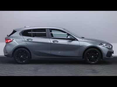 BMW 118 i 136cv Hatch Steptronic Advantage (2023) - Photo 4