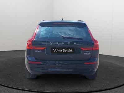 Volvo XC60 Core (2022) - Photo 4
