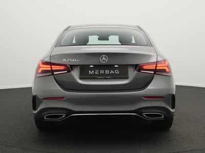Mercedes A 250 e AMG-Line Lim LED+Kamera+18"+AHK (2022) - Photo 4