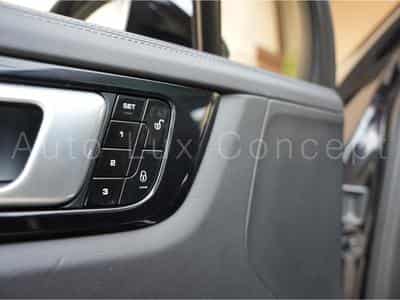 Porsche Cayenne Turbo (2018) - Photo 12
