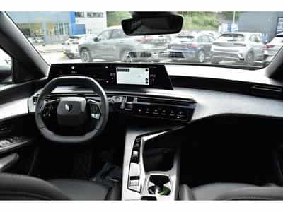 Peugeot 5008 Hybrid 145 Allure e-DCS ACC SG CHFF CAM360 NEUF (2026) - Photo 10
