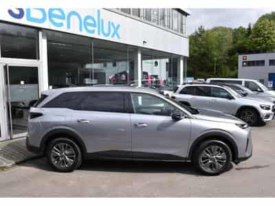 Peugeot 5008 Hybrid 145 Allure e-DCS ACC SG CHFF CAM360 NEUF (2026) - Photo 3