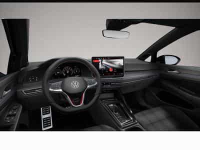 VW Golf (2024) - Photo 2