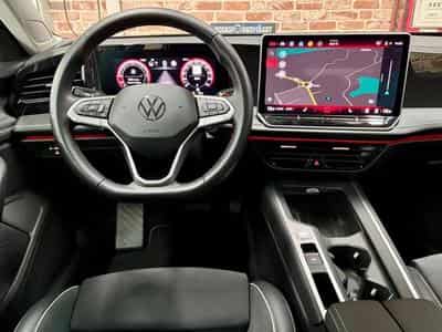 VW Passat (2025) - Photo 4