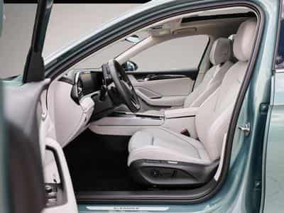 VW Passat (2025) - Photo 7