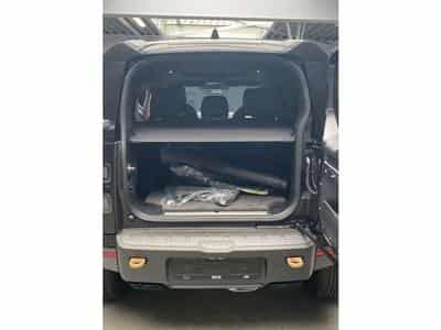 Land-Rover Defender (2026) - Photo 10