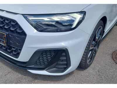 Audi A1 Sportback 30 TFSI S-TRONIC S line Adrénaline Black Edition (2025) - Photo 5