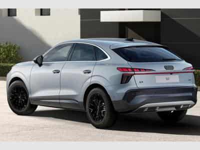 Audi Q3 Sportback Intense (2026) - Photo 3
