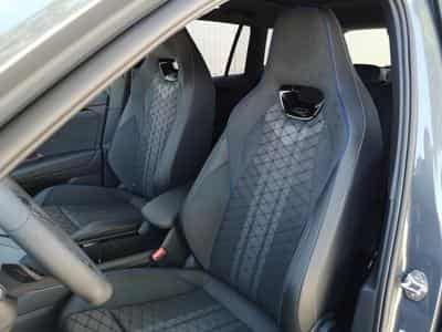 VW Tiguan 2.0 TSI 195 kW 4Motion R-Line 195 (2026) - Photo 8